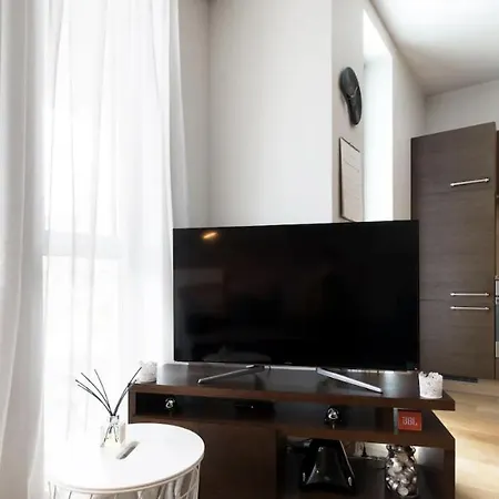 Kalamaja Retreat, Modern 2-bedroom With Balcony Near Old Town *